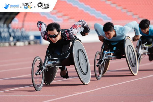 ทีมวีลแชร์เรซซิ่งทีมชาติไทย