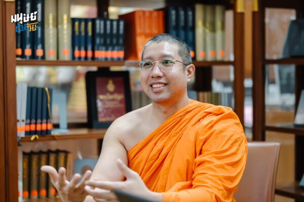 ‘เกมภาวนา’ เมื่อพระออกแบบการ์ดเกม เพื่อสร้างโลกจำลองให้เรากลับมาเข้าใจโลกจริง