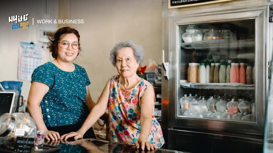‘สายฝนนมสด’ กับ 60 ปี ของร้านนมสดต้มแห่งแรกของโพธาราม