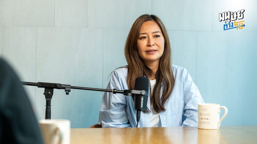 ถอดบทเรียน ชีวิตจริง และครอบครัว ของ “เจีย- สฤญรัตน์ โทมัส” ที่เข้มข้นไม่แพ้ในหนัง